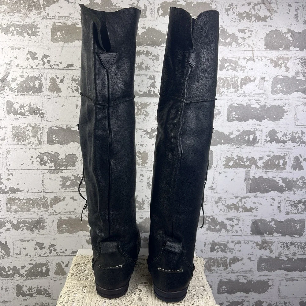 El Vaquero Black Majove Over The Knee Moccasin Boots Sz38 US 7.5-8 Leather Moto